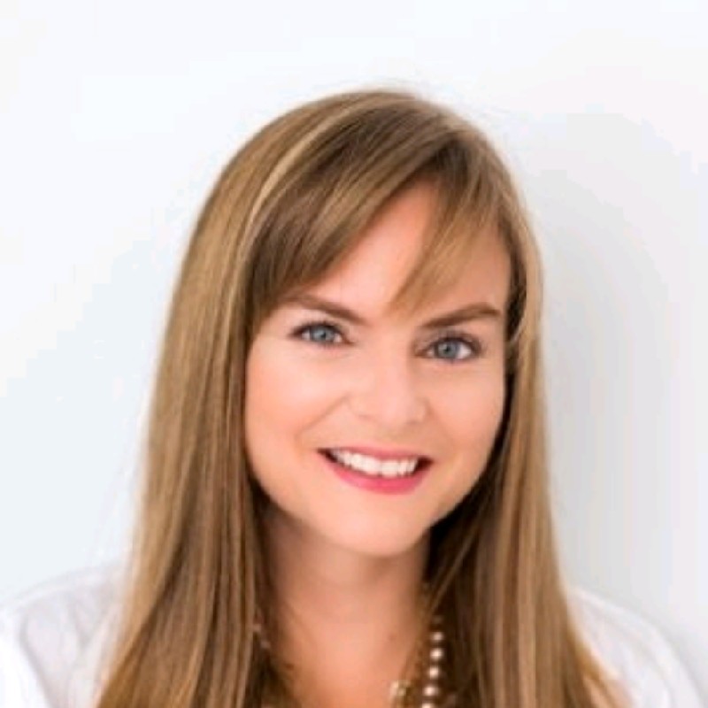 Erika Gianni Headshot