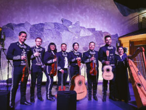 Mariachi Búhos de Oro
