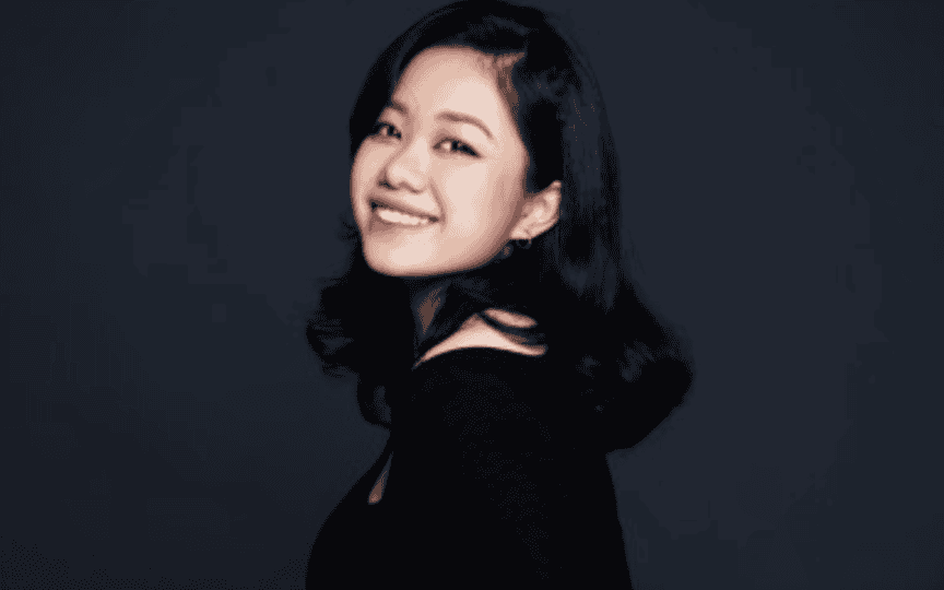 Harmony Pham Headshot