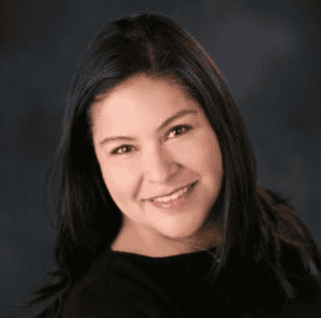 Yesenia Reyes Headshot